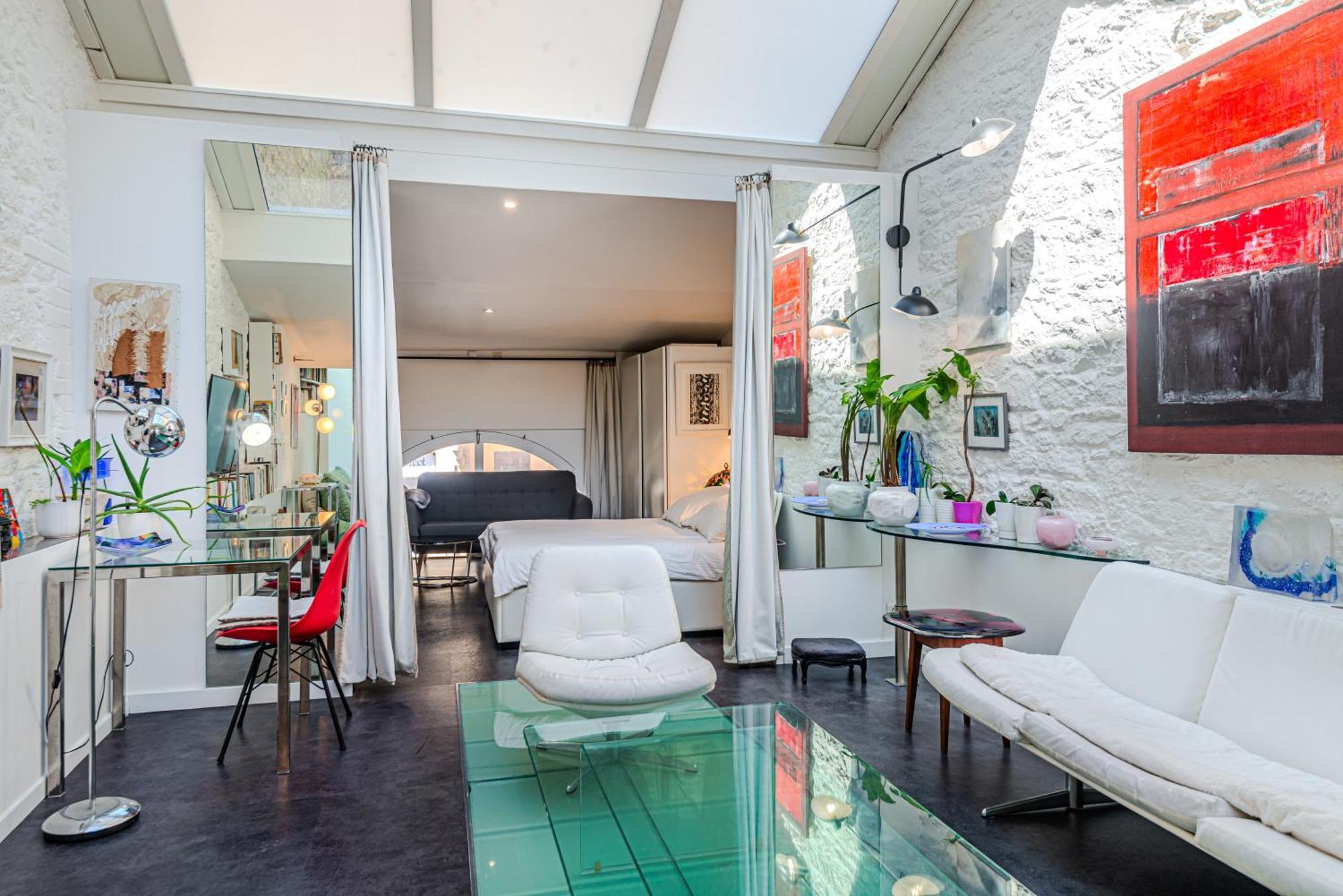 Modern Loft Near