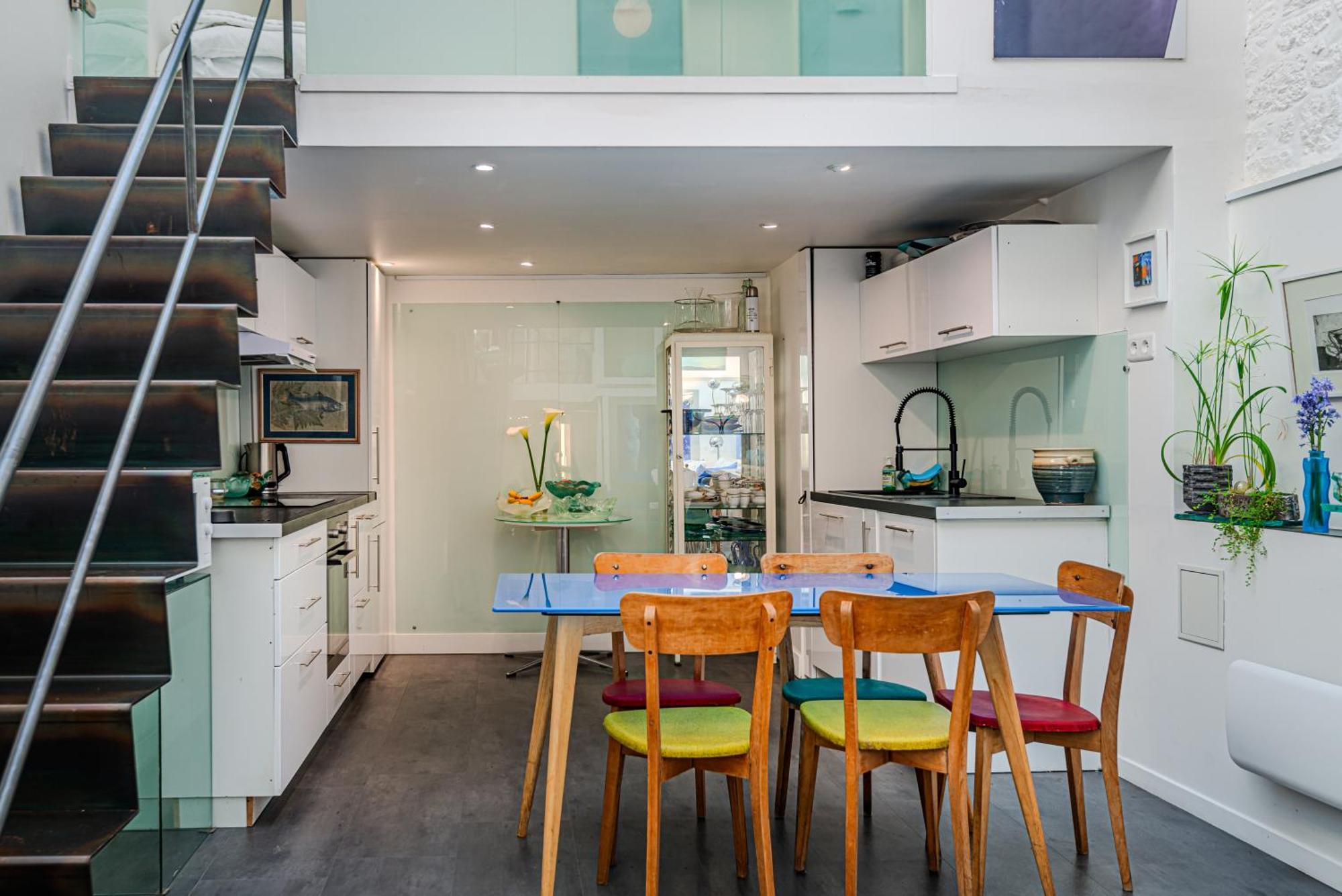 Modern Loft Near Villa *